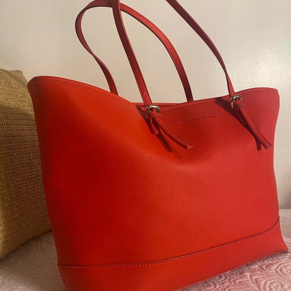 Large New York & Company tote bag